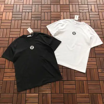 LULULEMON T-Shirt