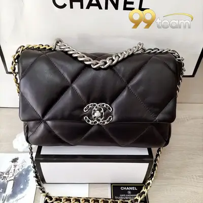 CHANEL | Item ID: 02546