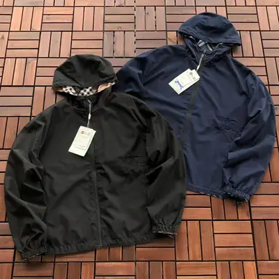 BURBERRY Jacke