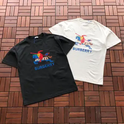 BURBERRY T-Shirt