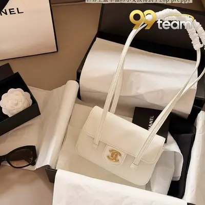 CHANEL | Item ID: 00069