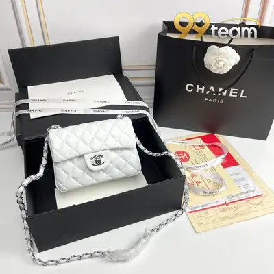 CHANEL | Item ID: 02360