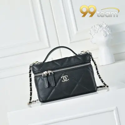 CHANEL | Item ID: 01645