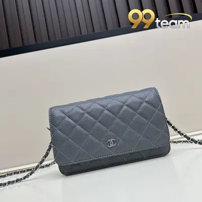 CHANEL | Item ID: 02319