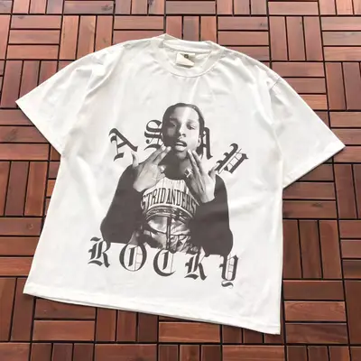 VINTAGE T-Shirt