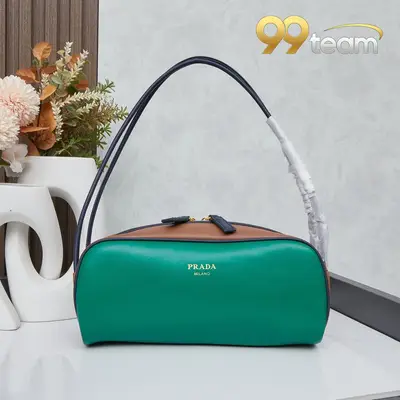 PRADA | Item ID: 09398
