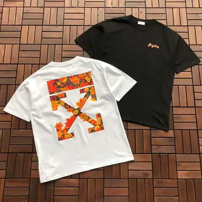 OFF-WHITE T-Shirt