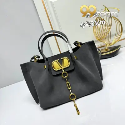 VALENTINO | Item ID: 18870