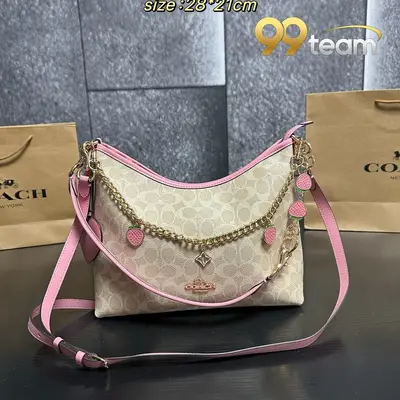 COACH | Item ID: 04424
