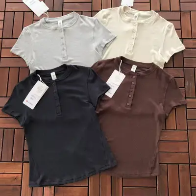 LULULEMON T-Shirt