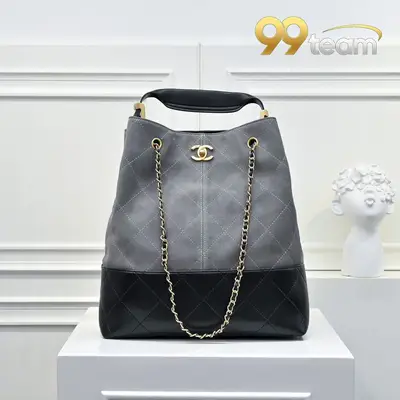 CHANEL | Item ID: 02777