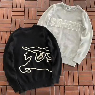 BURBERRY Sweater