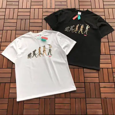 SUPREME T-Shirt