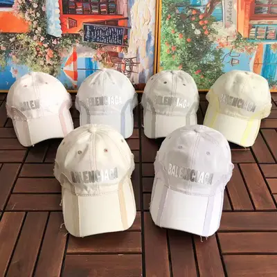 BALENCIAGA Cap