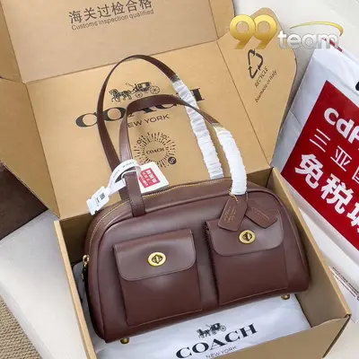 COACH | Item ID: 04628
