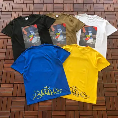 SUPREME T-Shirt