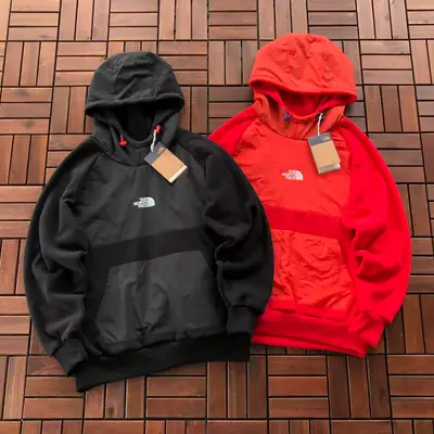 THE NORTH FACE Hoodie