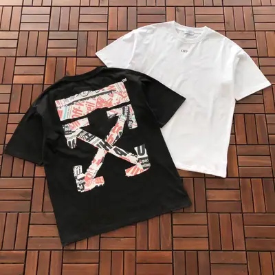 OFF-WHITE T-Shirt