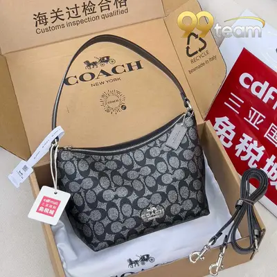 COACH | Item ID: 05122