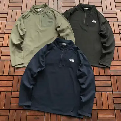 THE NORTH FACE Sweater