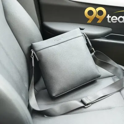 COACH | Item ID: 04413