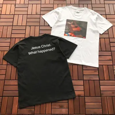 SUPREME T-Shirt