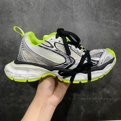 BALENCIAGA