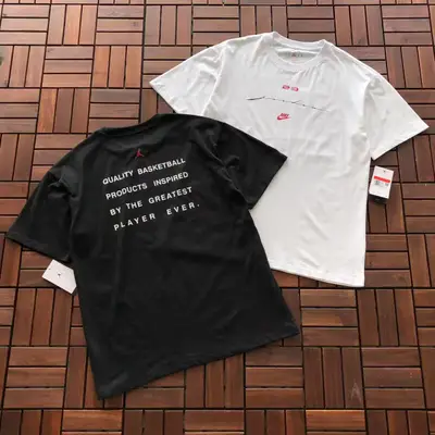 NIKE T-Shirt