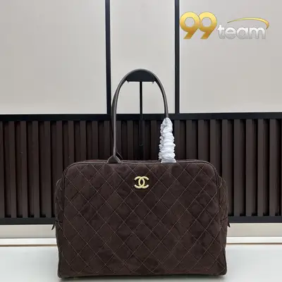 CHANEL | Item ID: 02227