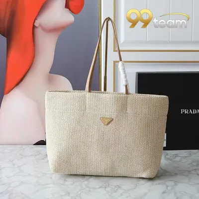 PRADA | Item ID: 08512