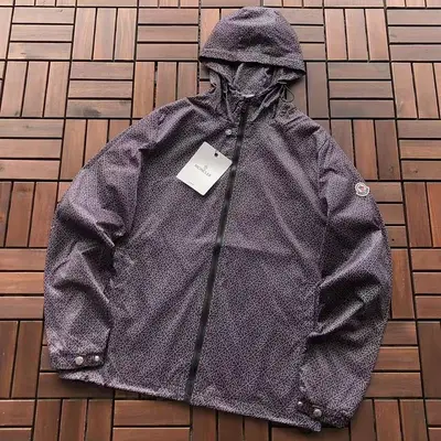 MONCLER Jacke