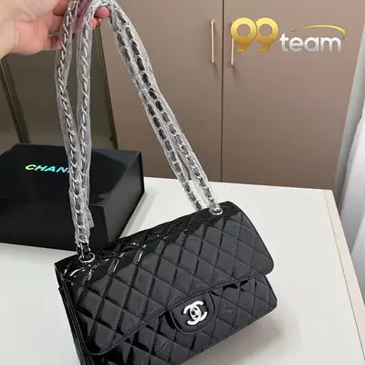 CHANEL | Item ID: 01323