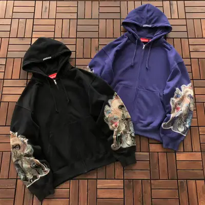 SUPREME Hoodie