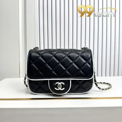 CHANEL | Item ID: 02861