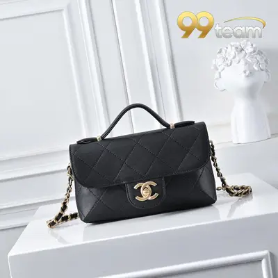 CHANEL | Item ID: 02086