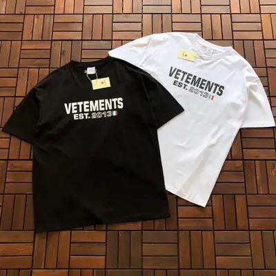 VETEMENTS T-Shirt