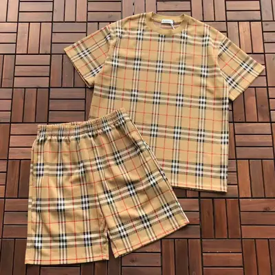 BURBERRY T-Shirt