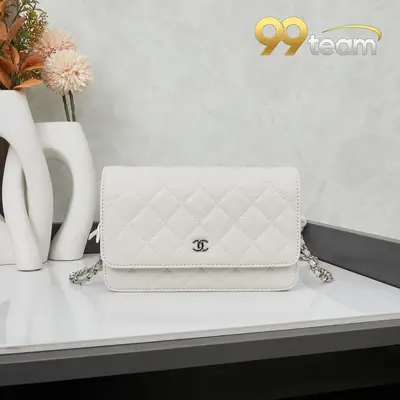 CHANEL | Item ID: 02218