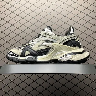 BALENCIAGA Sneaker