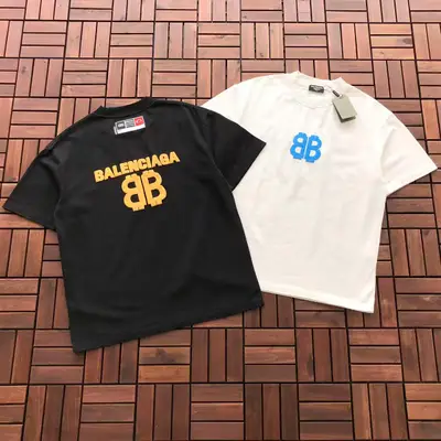 BALENCIAGA T-Shirt