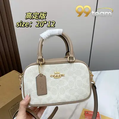 COACH | Item ID: 04376