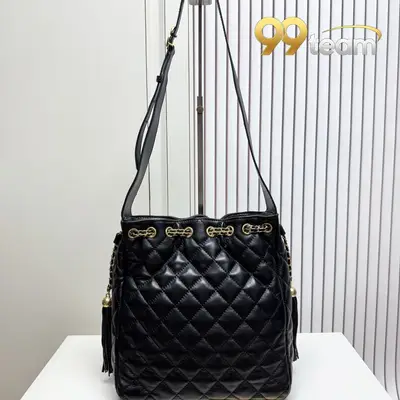 CHANEL | Item ID: 01756