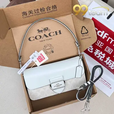 COACH | Item ID: 05132