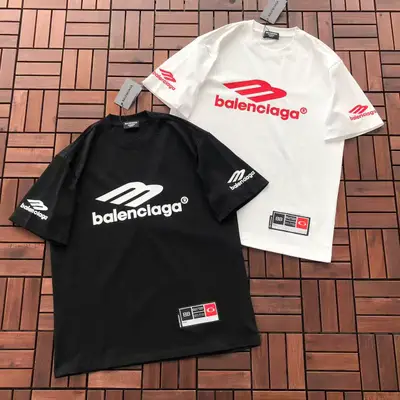 BALENCIAGA T-Shirt