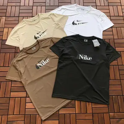 NIKE T-Shirt