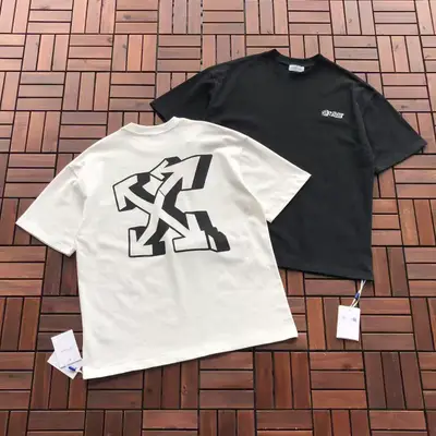OFF-WHITE T-Shirt