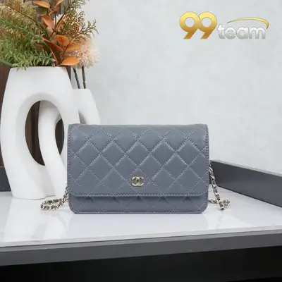 CHANEL | Item ID: 02210