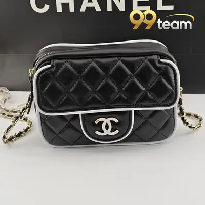 CHANEL | Item ID: 00640
