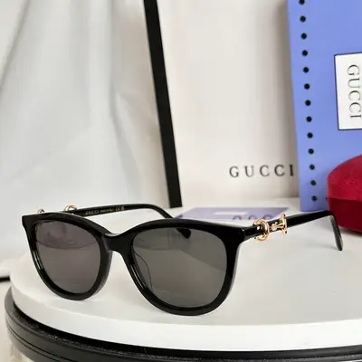 GUCCI Brille