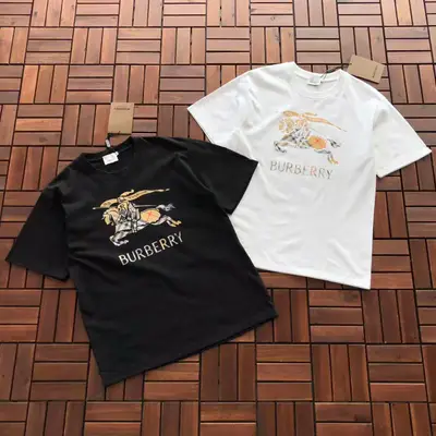 BURBERRY T-Shirt